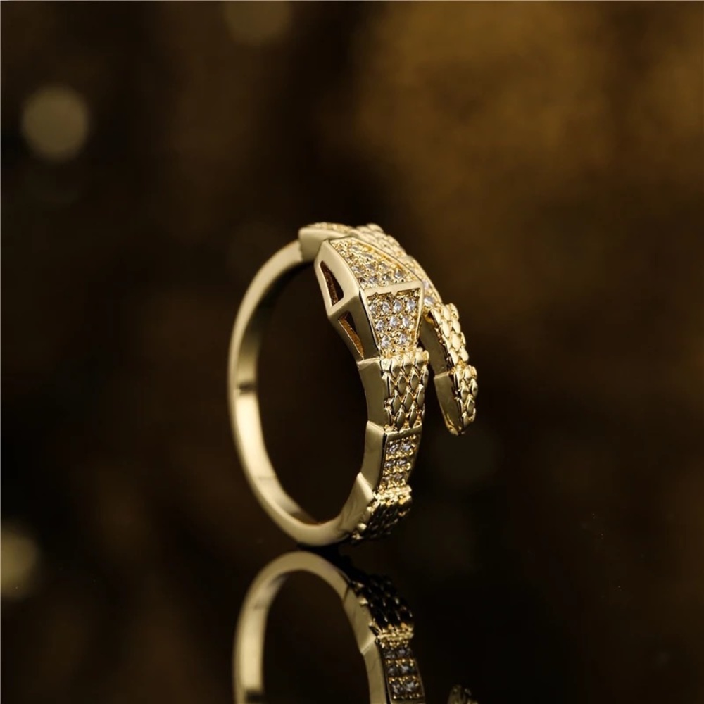 stylish serpent ring